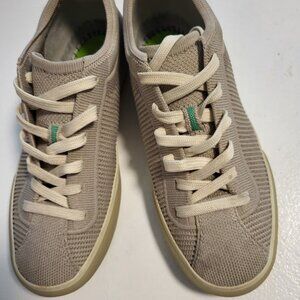 ROTHY'S - WOMEN'S CASUAL SHOES. SIZE 6. COOL WOVEN DESIGN. TAN IN COLOR